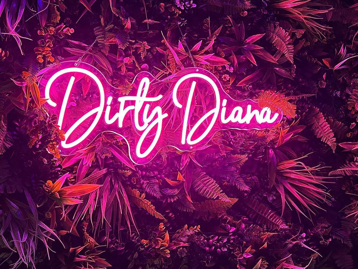 Love Room Suite Dirty Diana Aubagne Ngoại thất bức ảnh