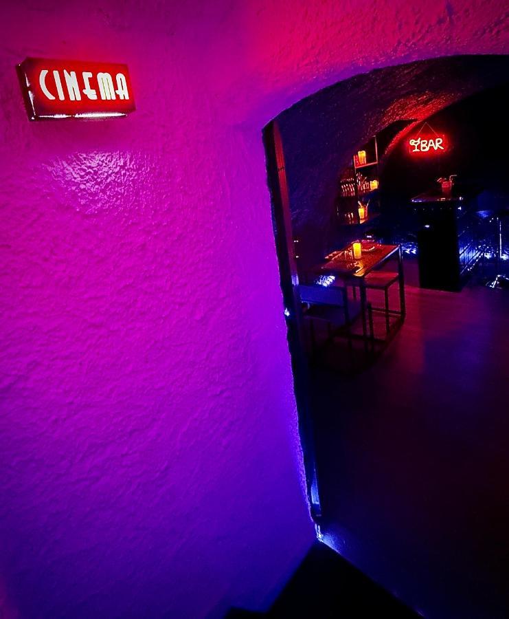 Love Room Suite Dirty Diana Aubagne Ngoại thất bức ảnh